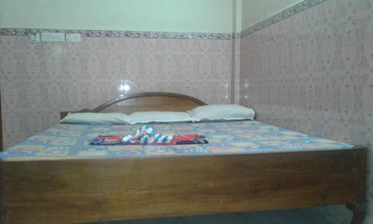 Maakali Guest House Digha  Exteriör bild